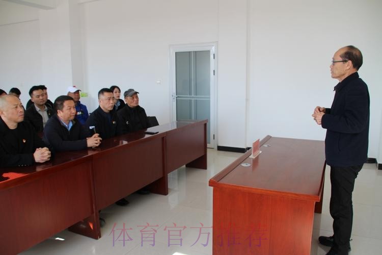 福建省体育局来宁考察交流足球工作